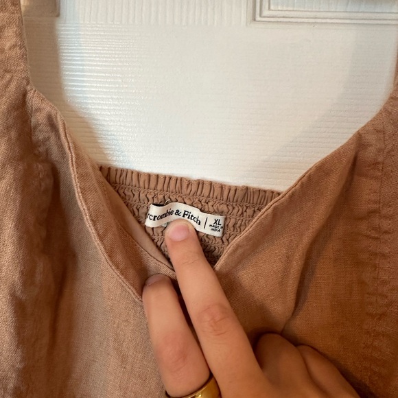 Abercrombie Tan Linen-Blend Set - Picture 7 of 7